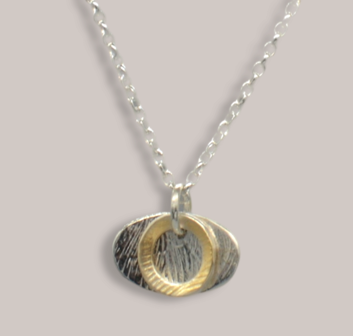 Ribín Oval Pendent Mixed