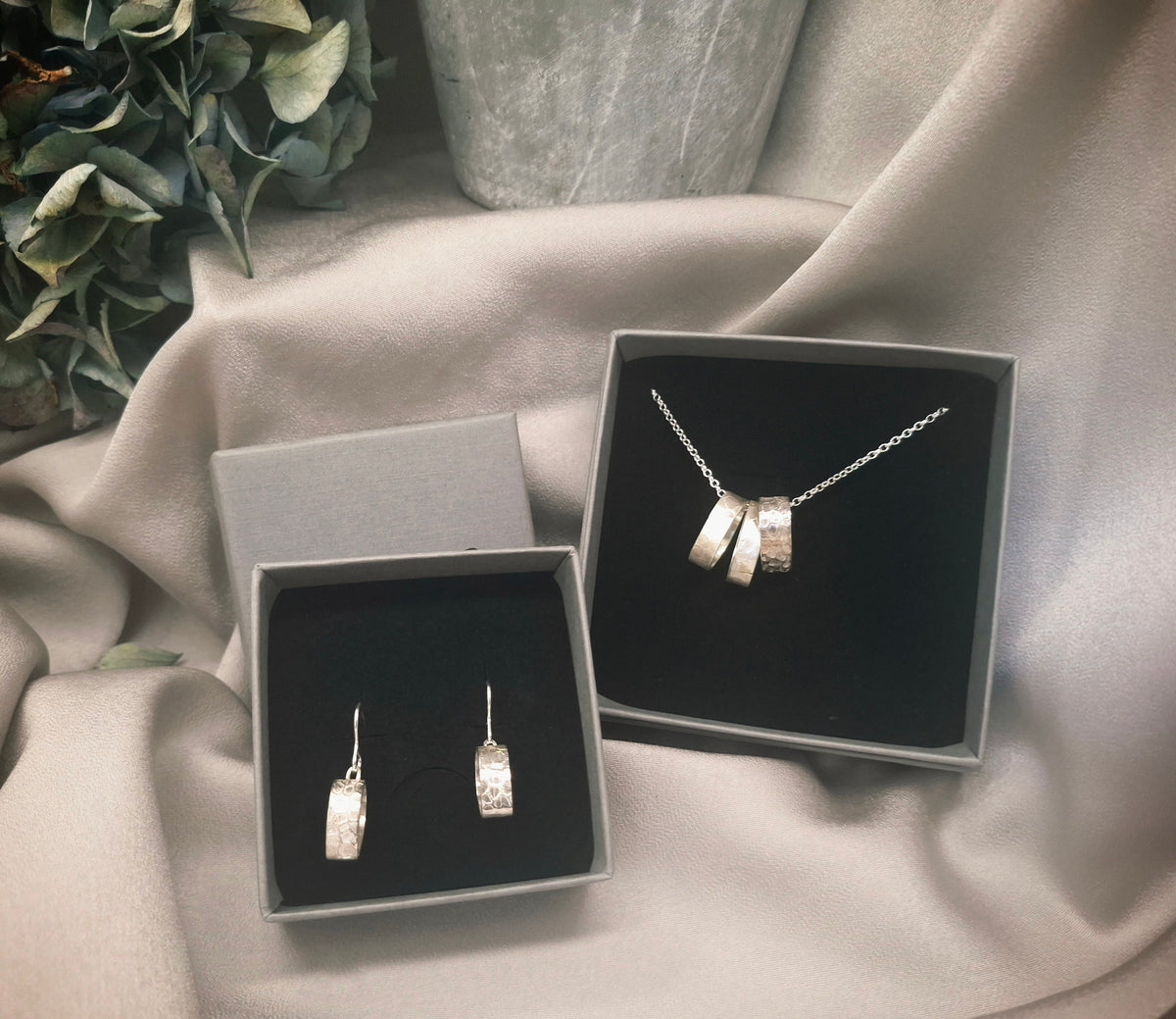 Talún Triple Neckpiece Set